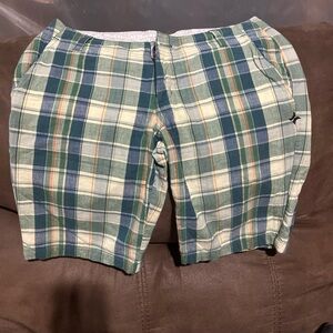 Hurley Green and Blue Bermuda Shorts Classic Plaid Design